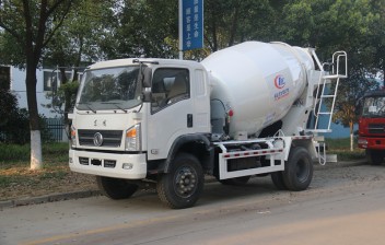 東風(fēng)創(chuàng)普5方攪拌車
