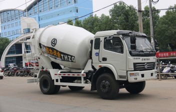 大運(yùn)運(yùn)隆5方攪拌車