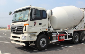  福田歐曼15方攪拌車(chē)