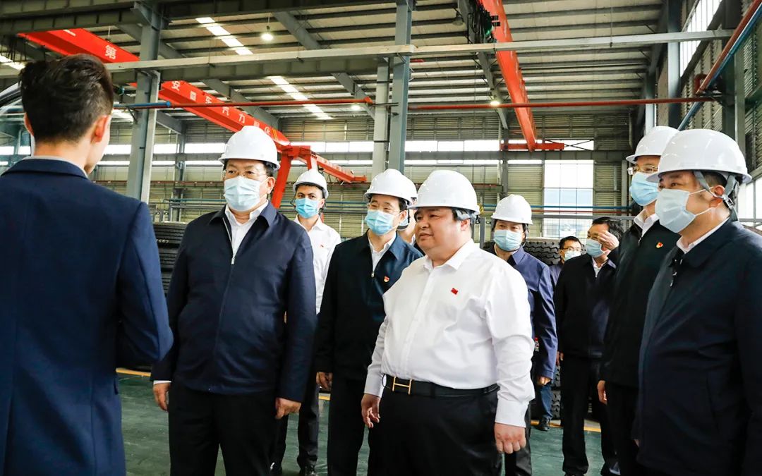 湖北省委副書記、省長王忠林帶領省市領導視察程力（曾都）汽車工業(yè)園新廠基地建設情況