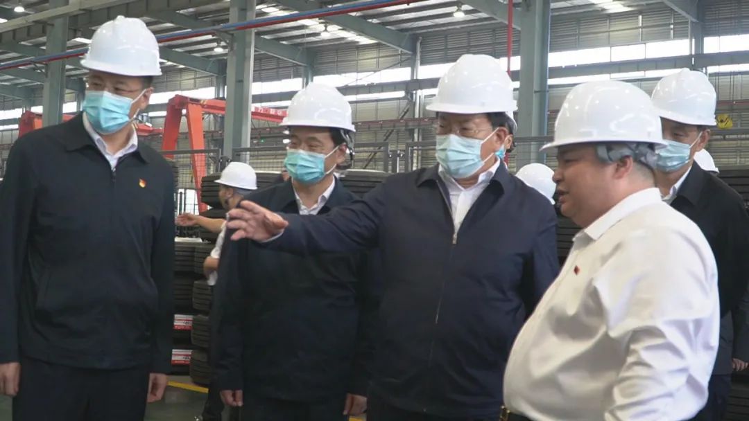 湖北省委副書記、省長王忠林帶領省市領導視察程力（曾都）汽車工業(yè)園新廠基地建設情況