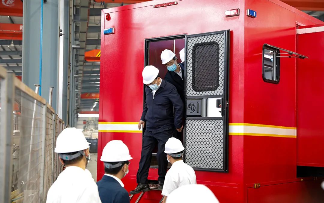 湖北省委副書記、省長王忠林帶領省市領導視察程力（曾都）汽車工業(yè)園新廠基地建設情況